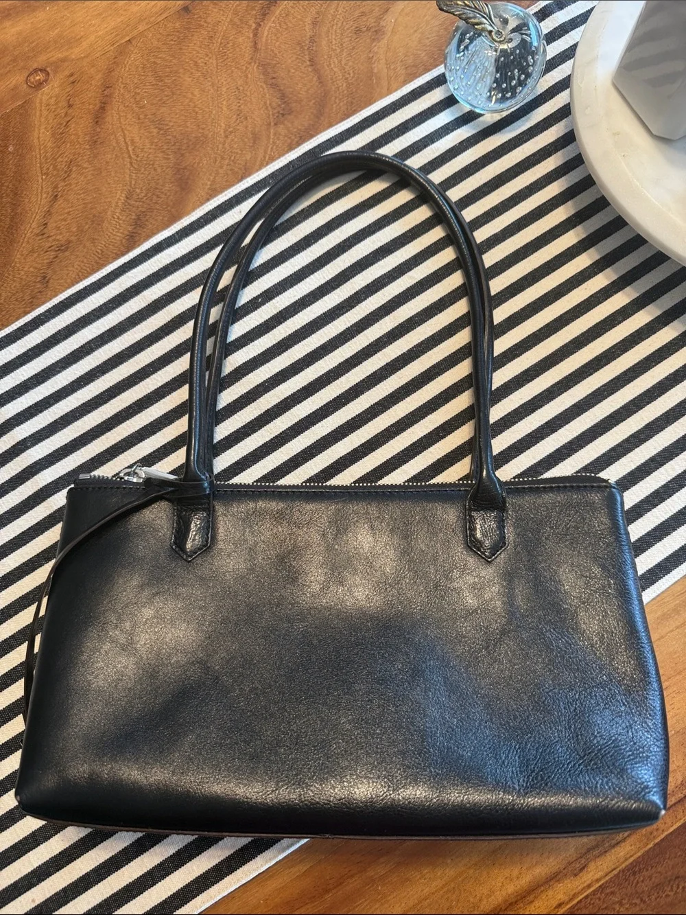 HOBO International Lola Black Leather Shoulder Bag Double Handle Tote